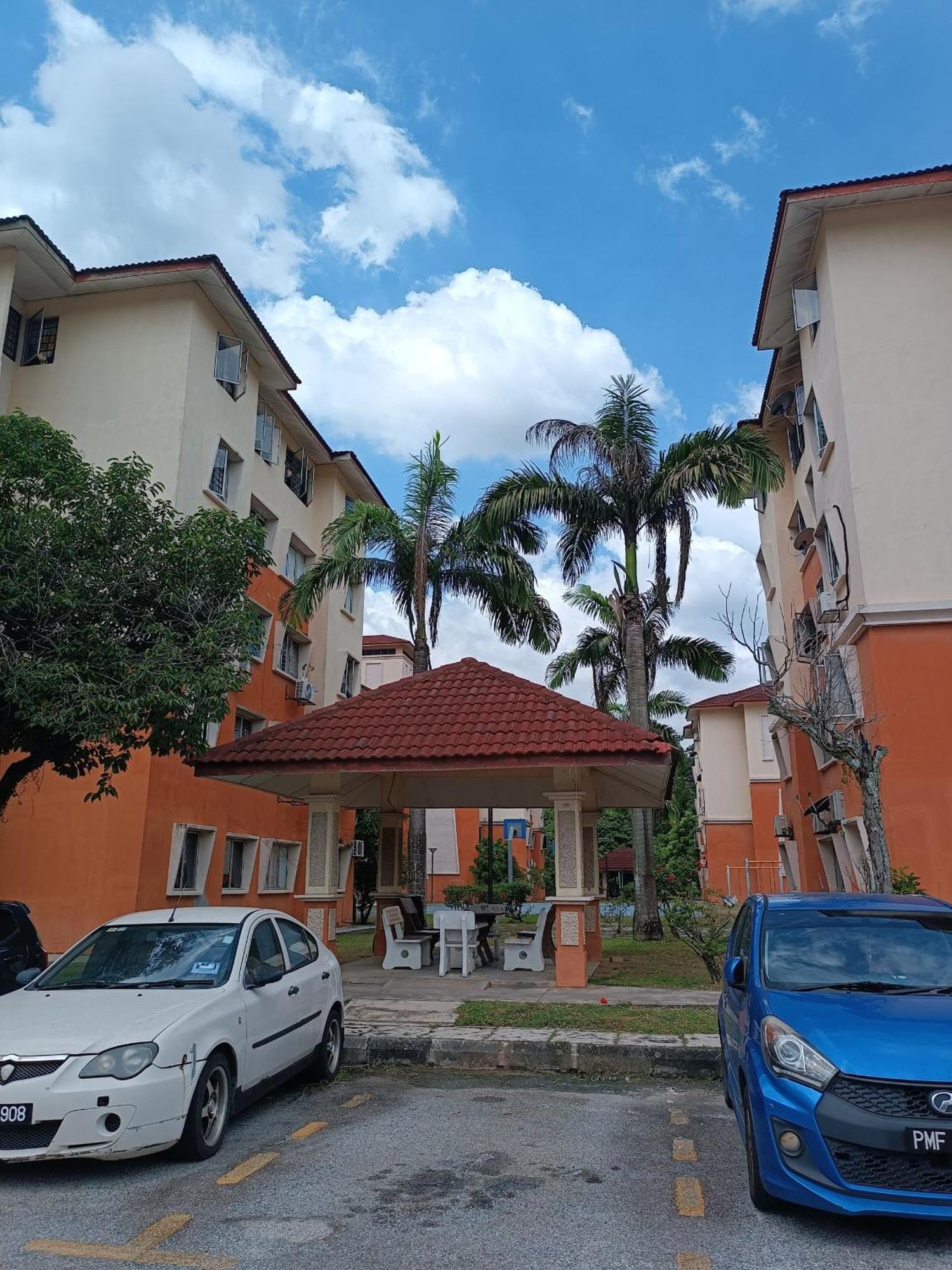 M.Fr Homestay Pangsapuri Putra Damai Putrajaya Exterior photo